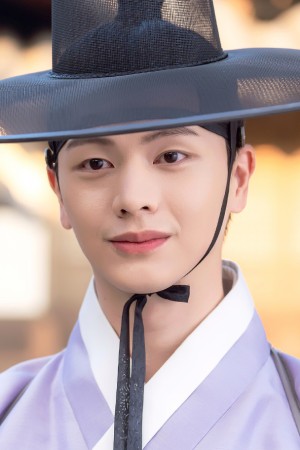 Yook Sung-jae